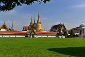 Turmspitzen der drei Haupt-chedi