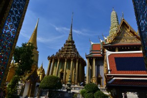 Turmspitzen der drei Haupt-chedi