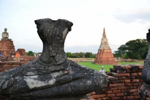 Wat Chaiwatthanaram - ohne Kopf