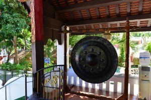 Wat Umongmahatherachan - Gong
