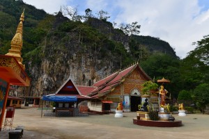 Monkey Cave - Tempel auf dem Gelände unterhalb der Höhle