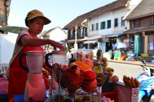 Ein typischer Fruit-Shake Stand mitten in der Stadt